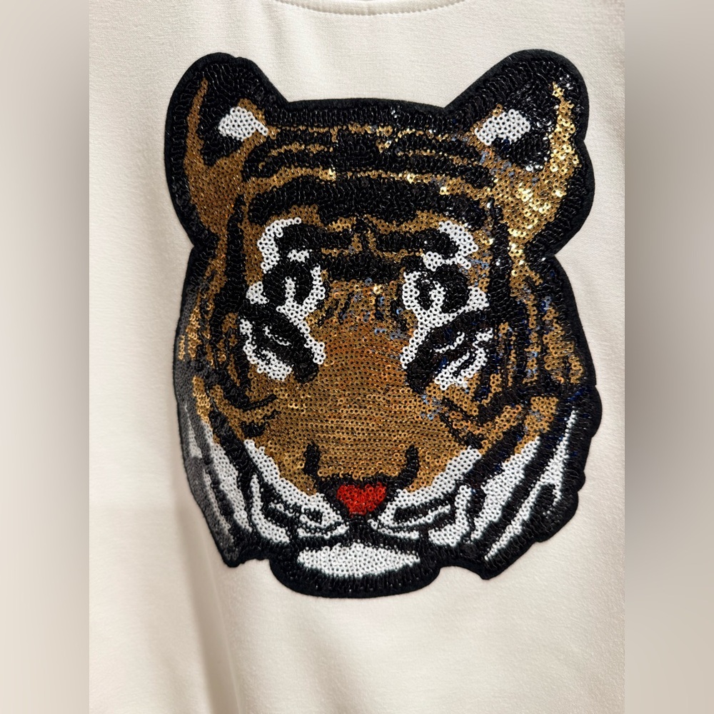 Ann Dean sequin Tiger logo 3/4 sleeve sweatshirt worn once excellent condition